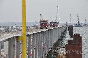 Bridge from Russia to Crimea under construction, Sept 2015 (CIT.press photo)