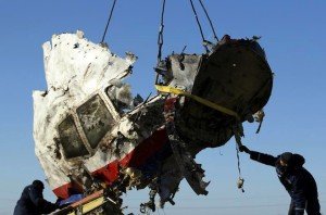 Wreckage of MH17 is recovered on Nov 20, 2014, four months after accident (Antonio Bronic, Reuters)
